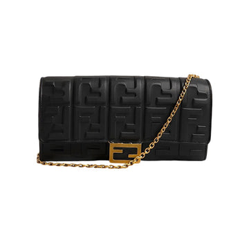 Cartera Fendi Baguette Continental con cadena, negra
