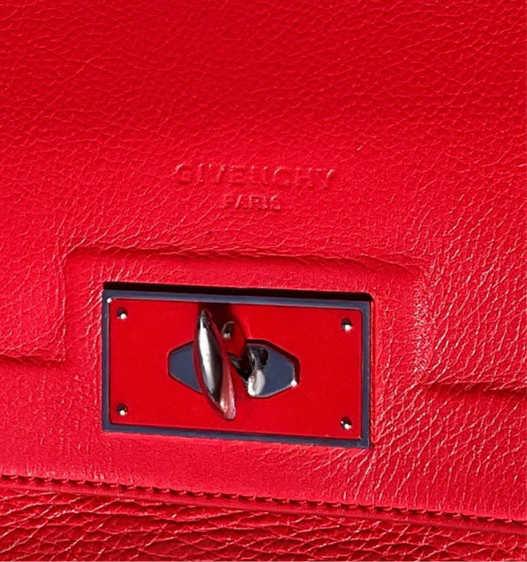 Bolso de tiburón de Givenchy, rojo