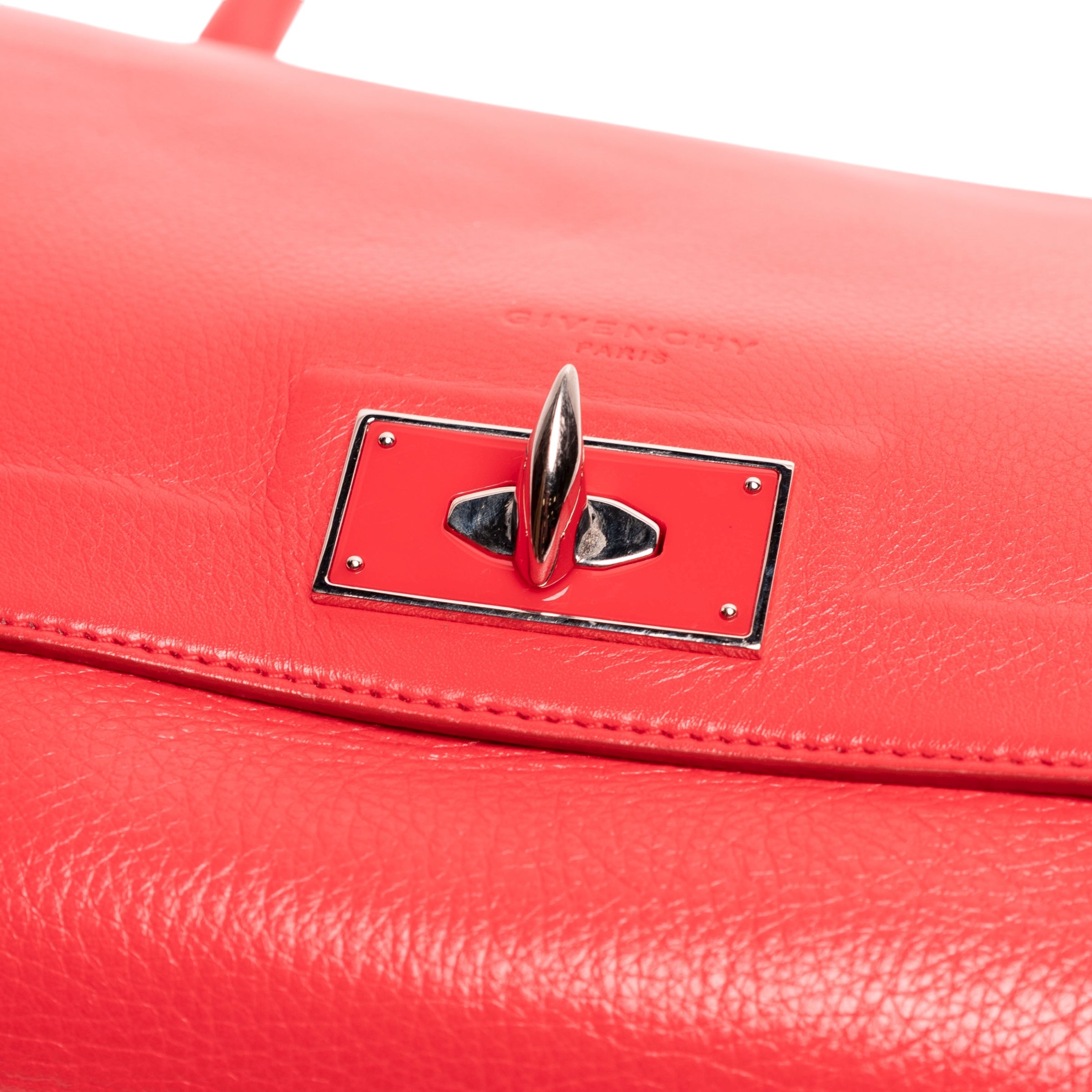Bolso de tiburón de Givenchy, rojo