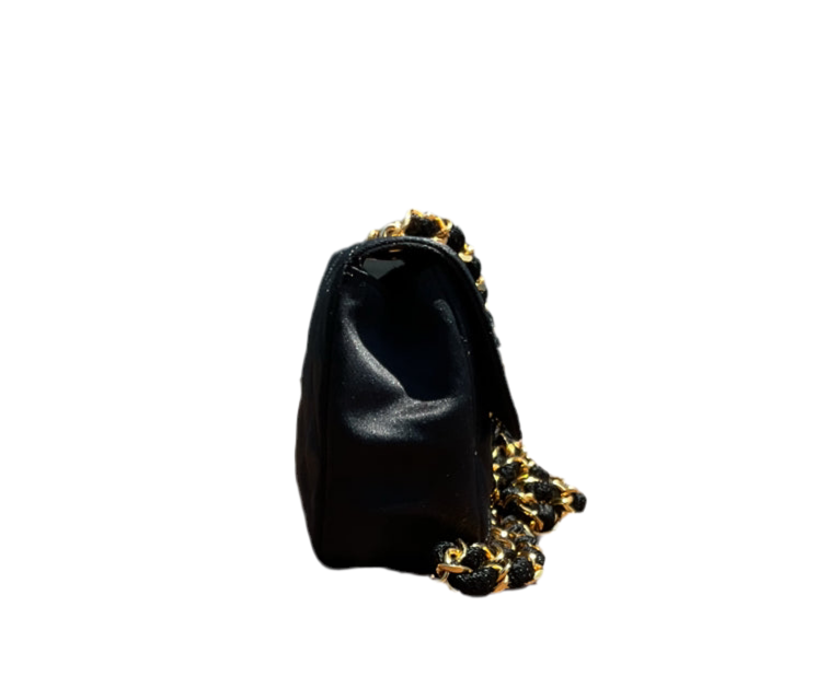 Bolso mini con solapa de satén vintage de Chanel