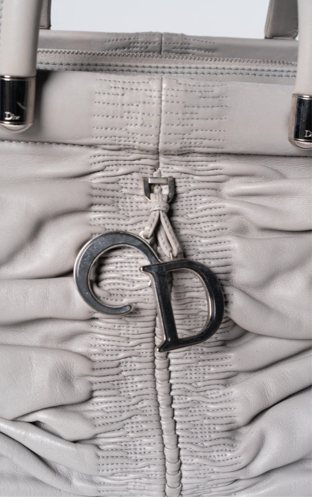 Bolso Karenina de piel Christian Dior, gris