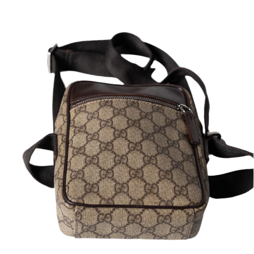 Bolso bandolera unisex Gucci Supreme con monograma GG