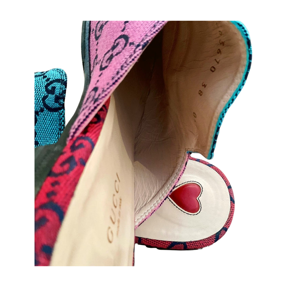Mules Princetown con monograma multicolor de Gucci, IT 38/ US 8
