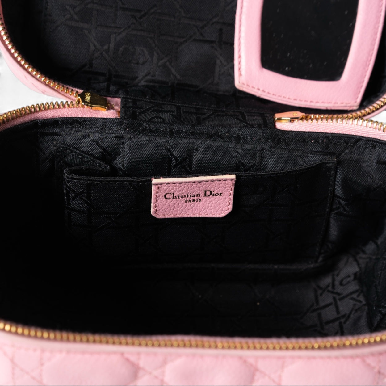 Christian Dior Vintage Lady Dior Cannage Kosmetiktasche, Rosa