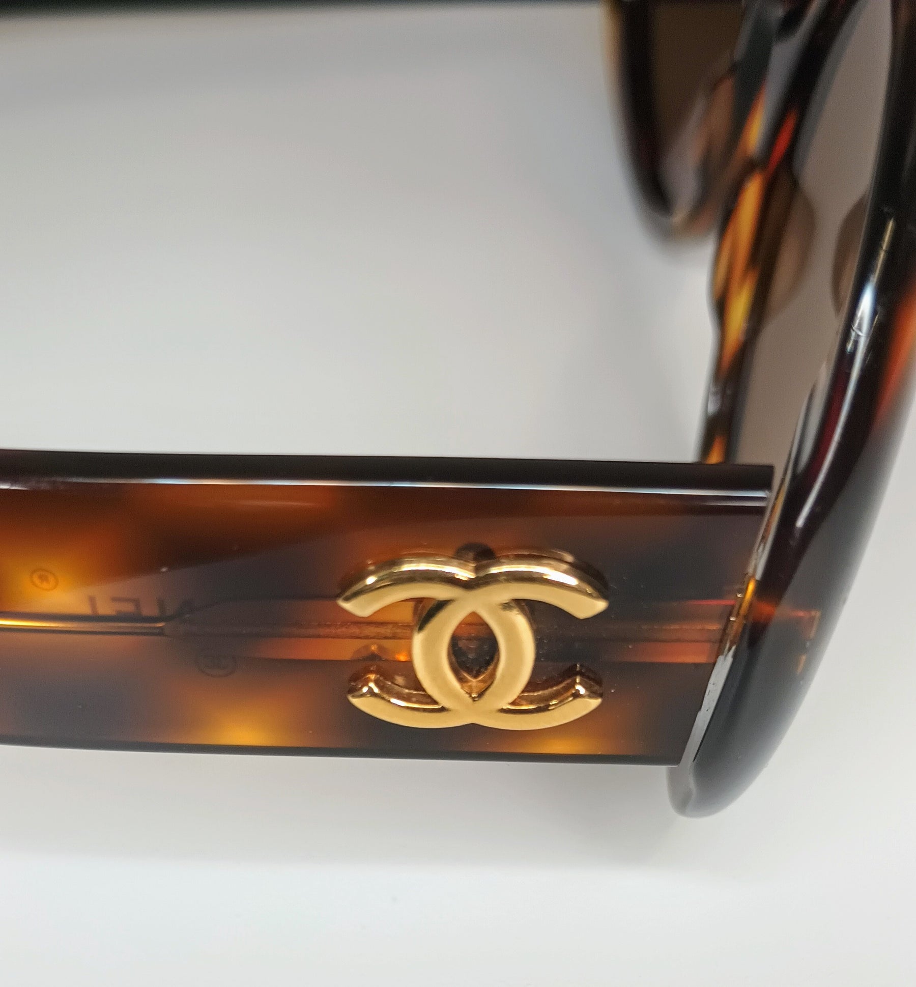 Chan Vintagel Gold Tortoise Shell Sunglasses #0014 80