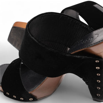 Chanel Vintage-Plateau-Sandalen aus Samt, US 7,5
