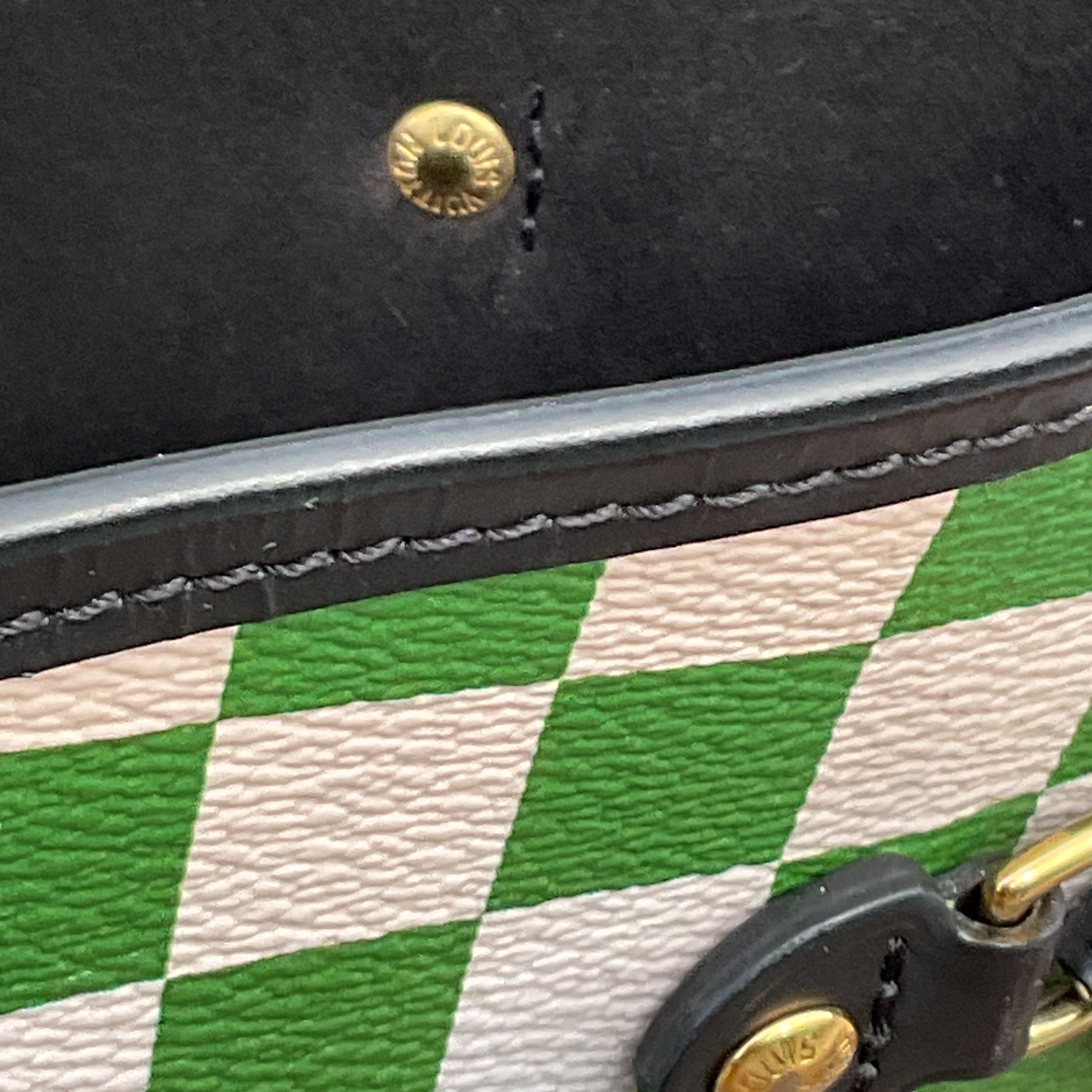 Bolso Louis Vuitton Damier Race Never full Edición Limitada