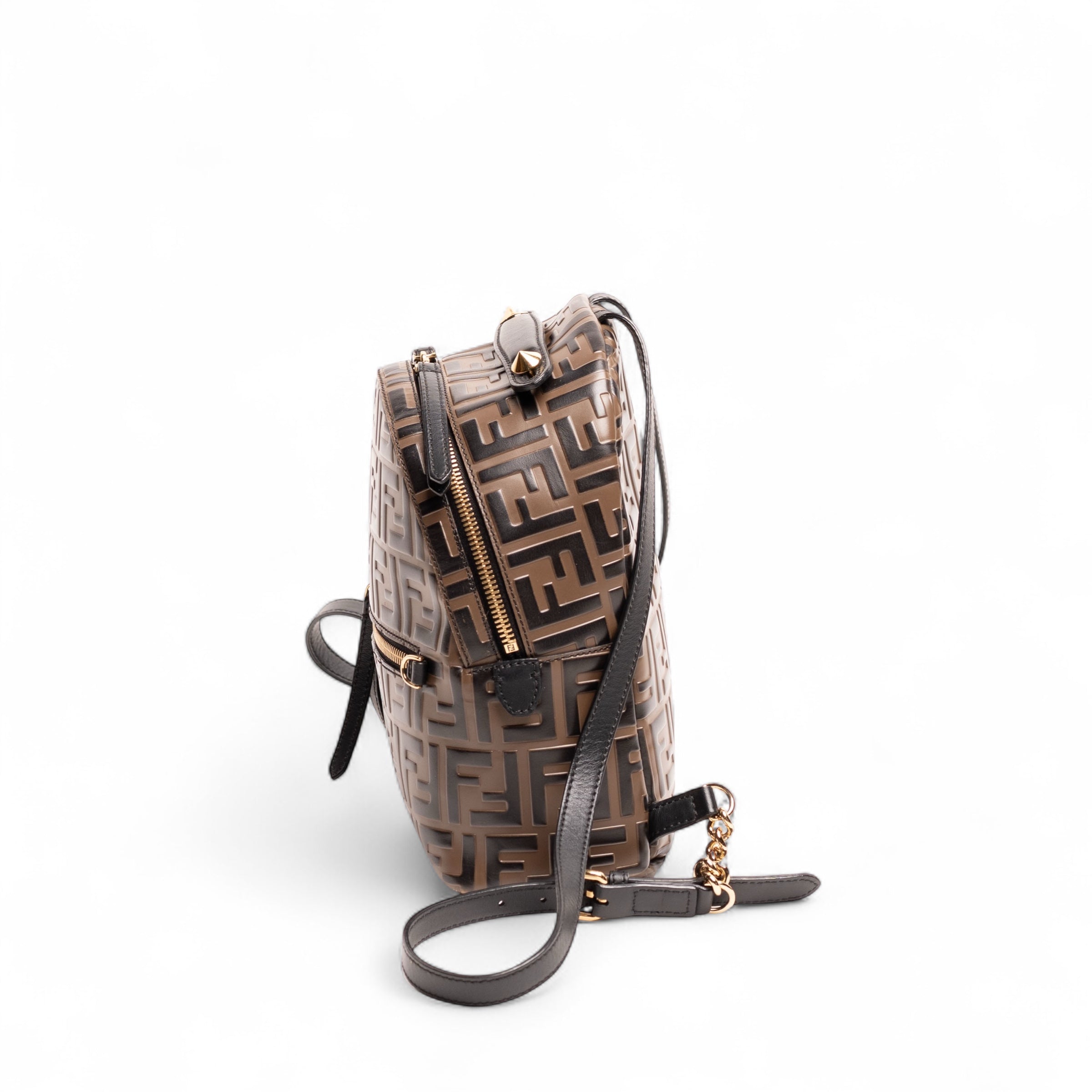 Mochila mini Fendi de piel marrón con monograma "FF"