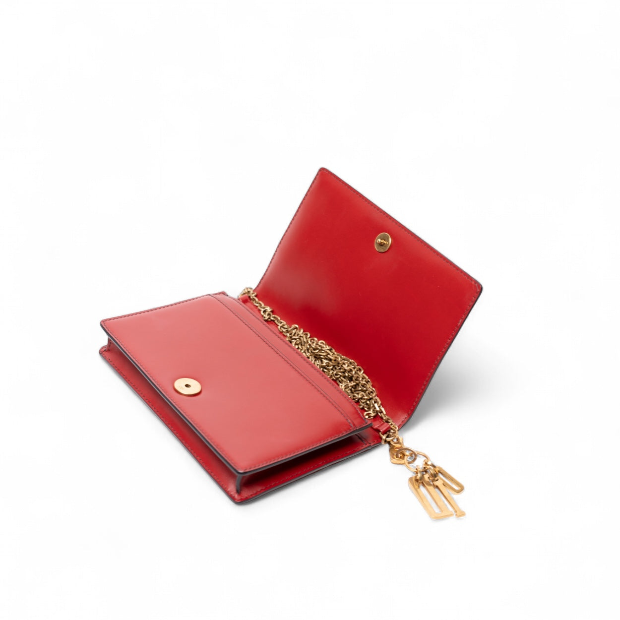 Cartera Cannage de piel de becerro con tachuelas y cadena de Christian Dior