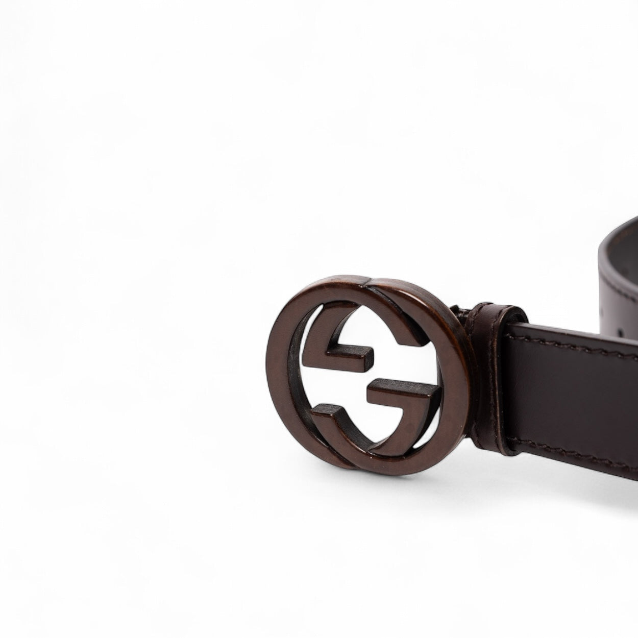 Gucci Unisex-Gürtel mit Holzmaserung und „GG“-Schnalle