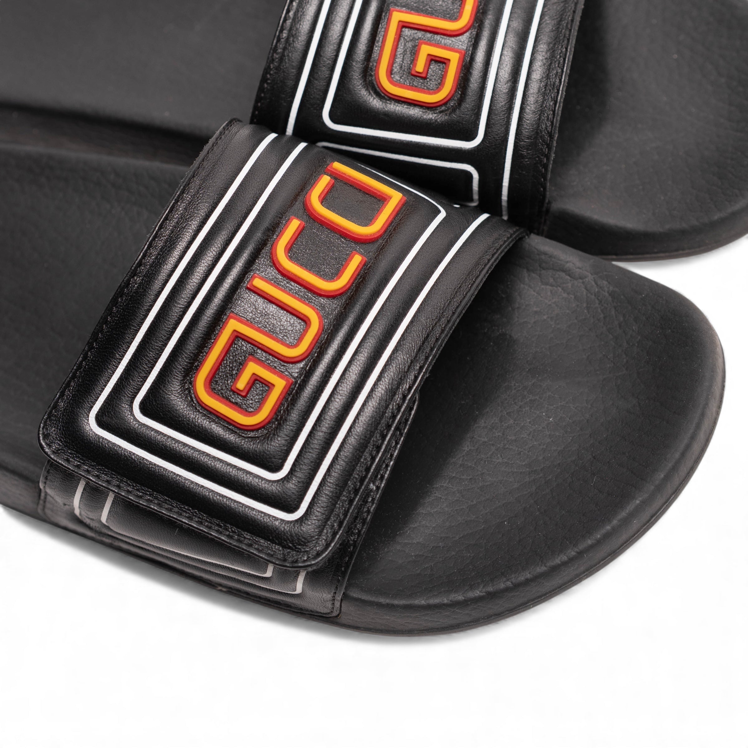 Authentic, Pre-owned Men’s Authentic, Pre-owned Gucci Pool Slides, EU 10