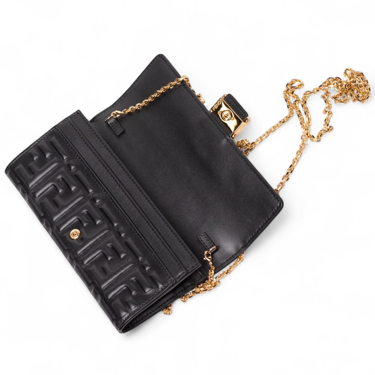 Cartera Fendi Baguette Continental con cadena, negra