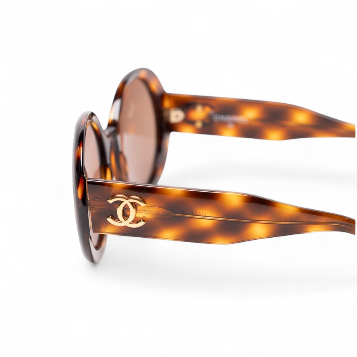 Authentic, Pre-owned Chanel Vintage Gold Tortoise Shell Sunglasses #0014 80