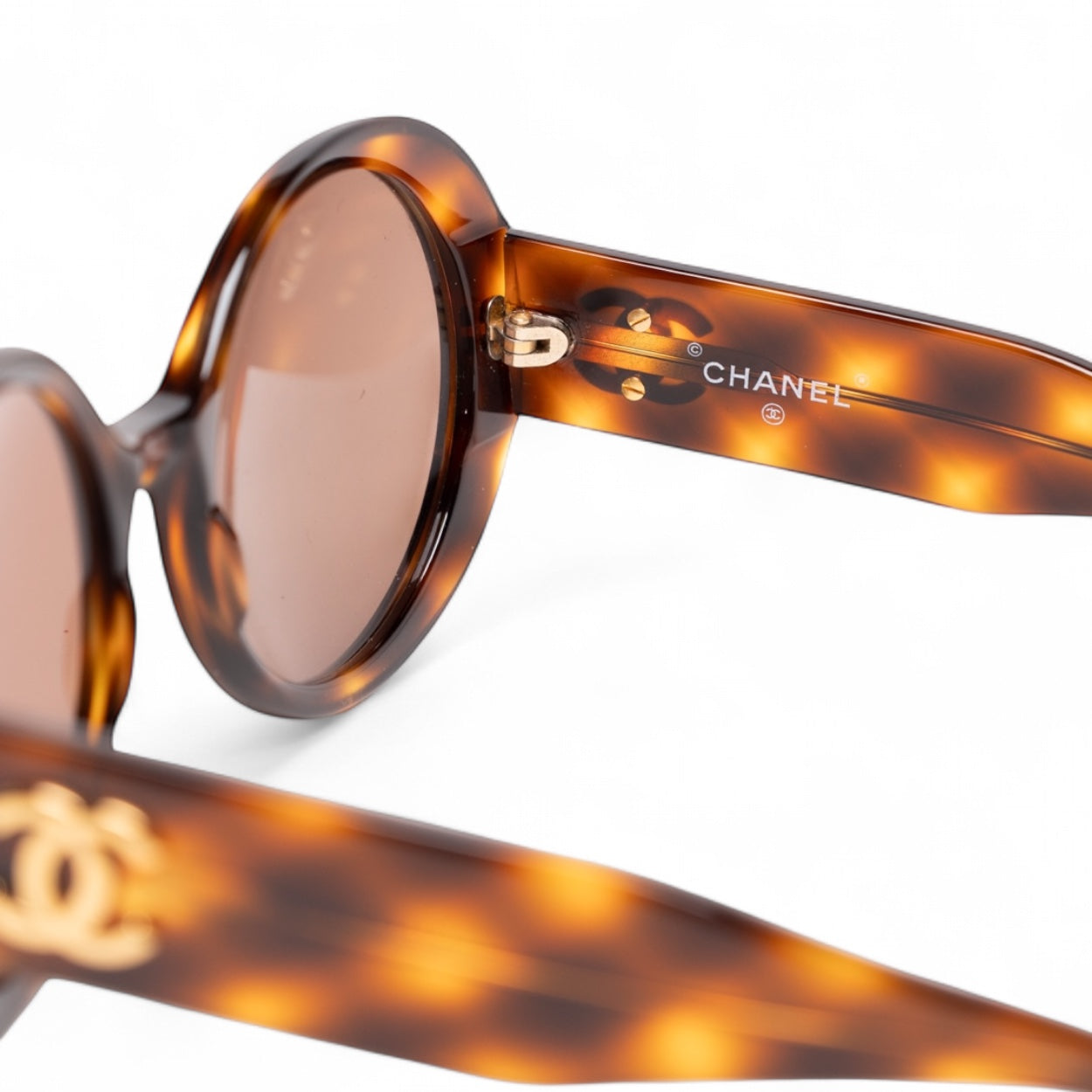 Authentic, Pre-owned Chanel Vintage Gold Tortoise Shell Sunglasses #0014 80