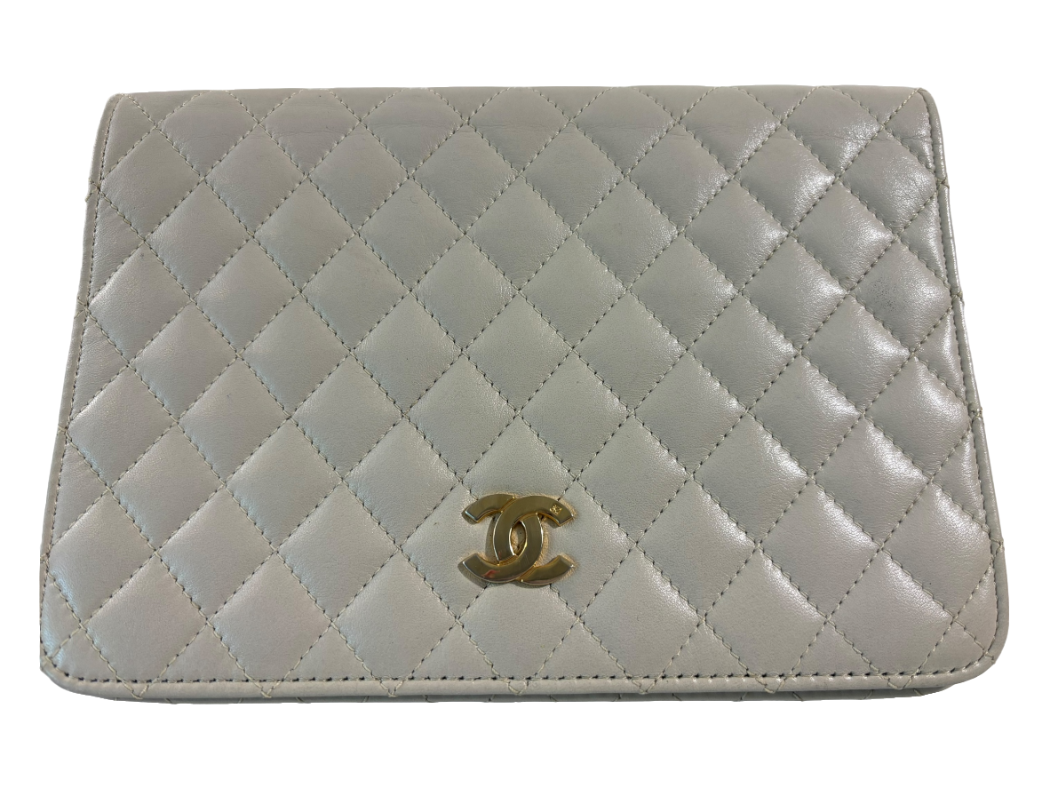 Chanel vintage timeless classic flap bag