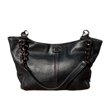 Bolso tote Chanel de piel y cadena de madera con asa
